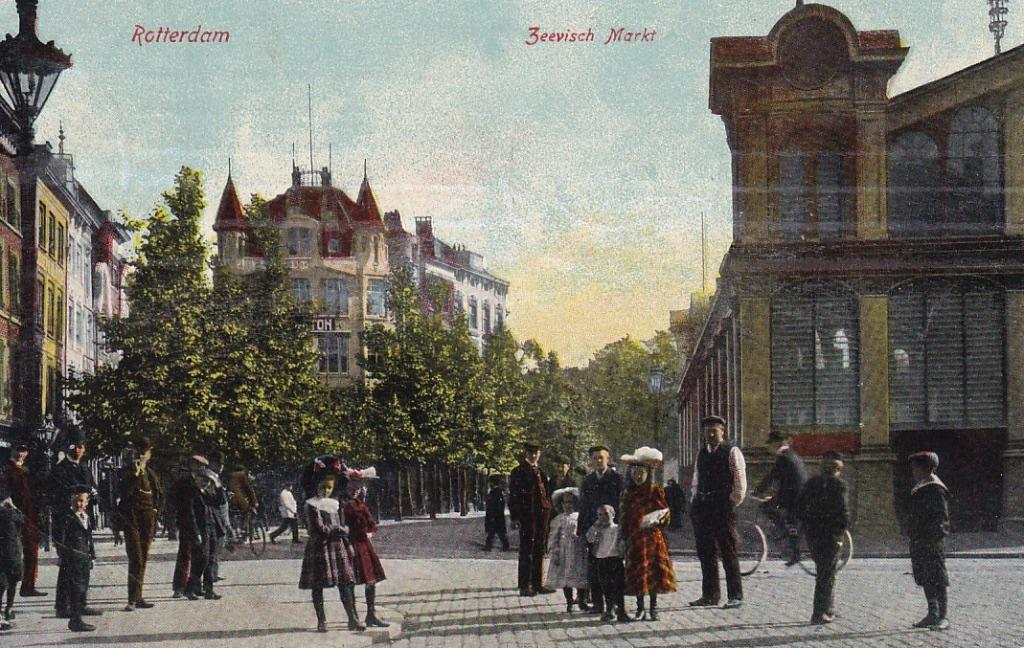 726H Rotterdam Zeevismarkt naar Noordblaak links Vissersdijk, Ophalen of Verzenden, Voor 1920, Gelopen, Zuid-Holland