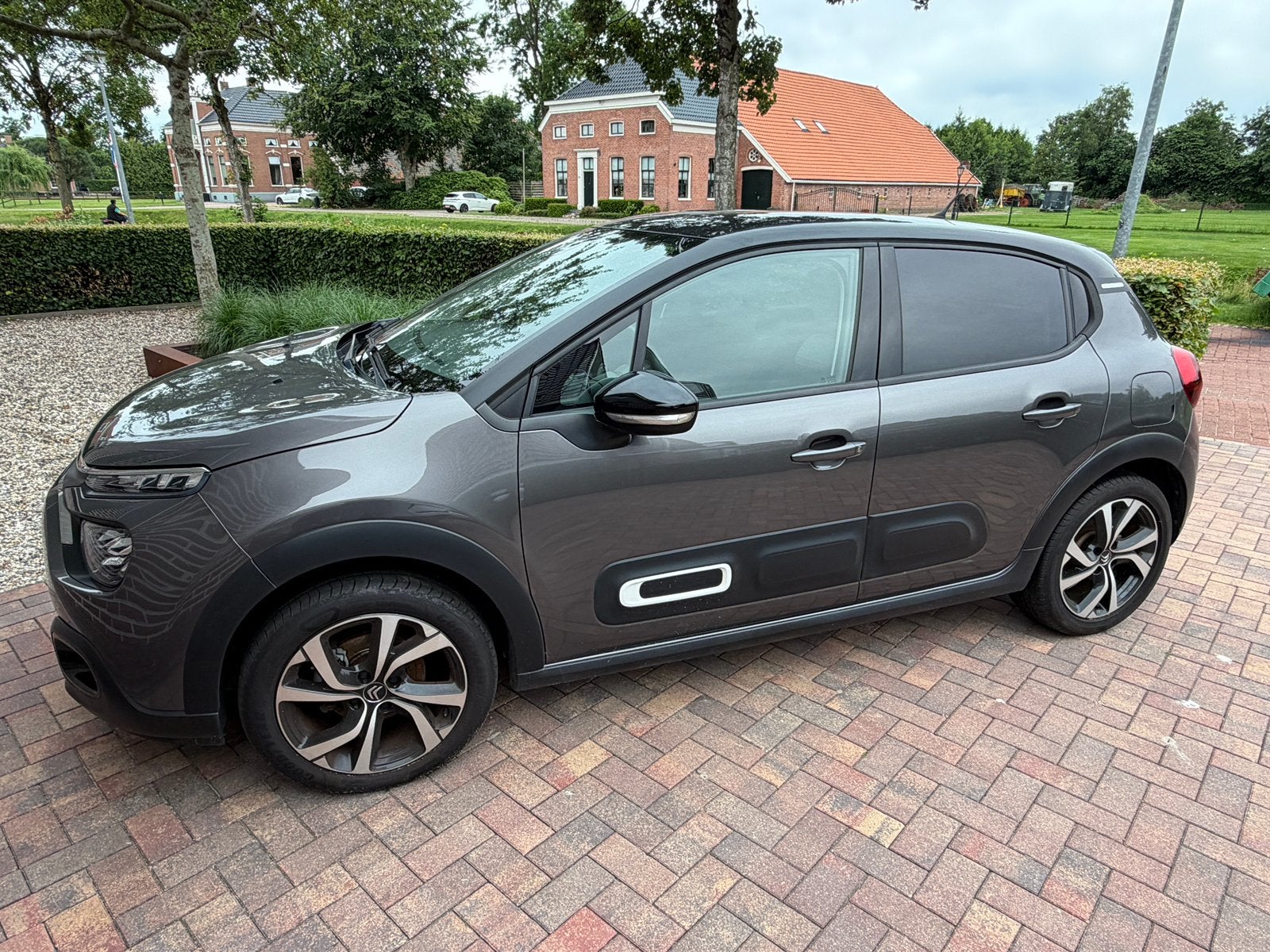 Citroën C3 automaat 1.2 Puretech 110pk S&S 2022 Grijs, Auto's, 450 kg, 1199 cc, 450 kg, 49 €/maand