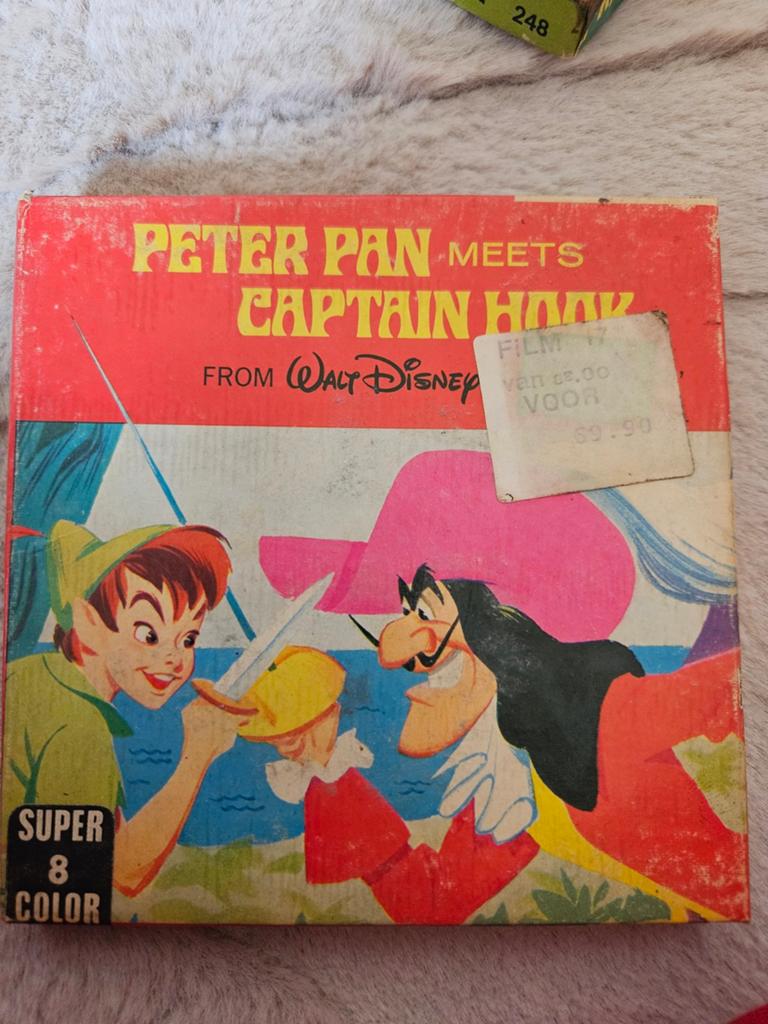 Disney Peter Pan Meets Captain Hook Super 8 Kleurenfilm, Ophalen of Verzenden, 8mm film