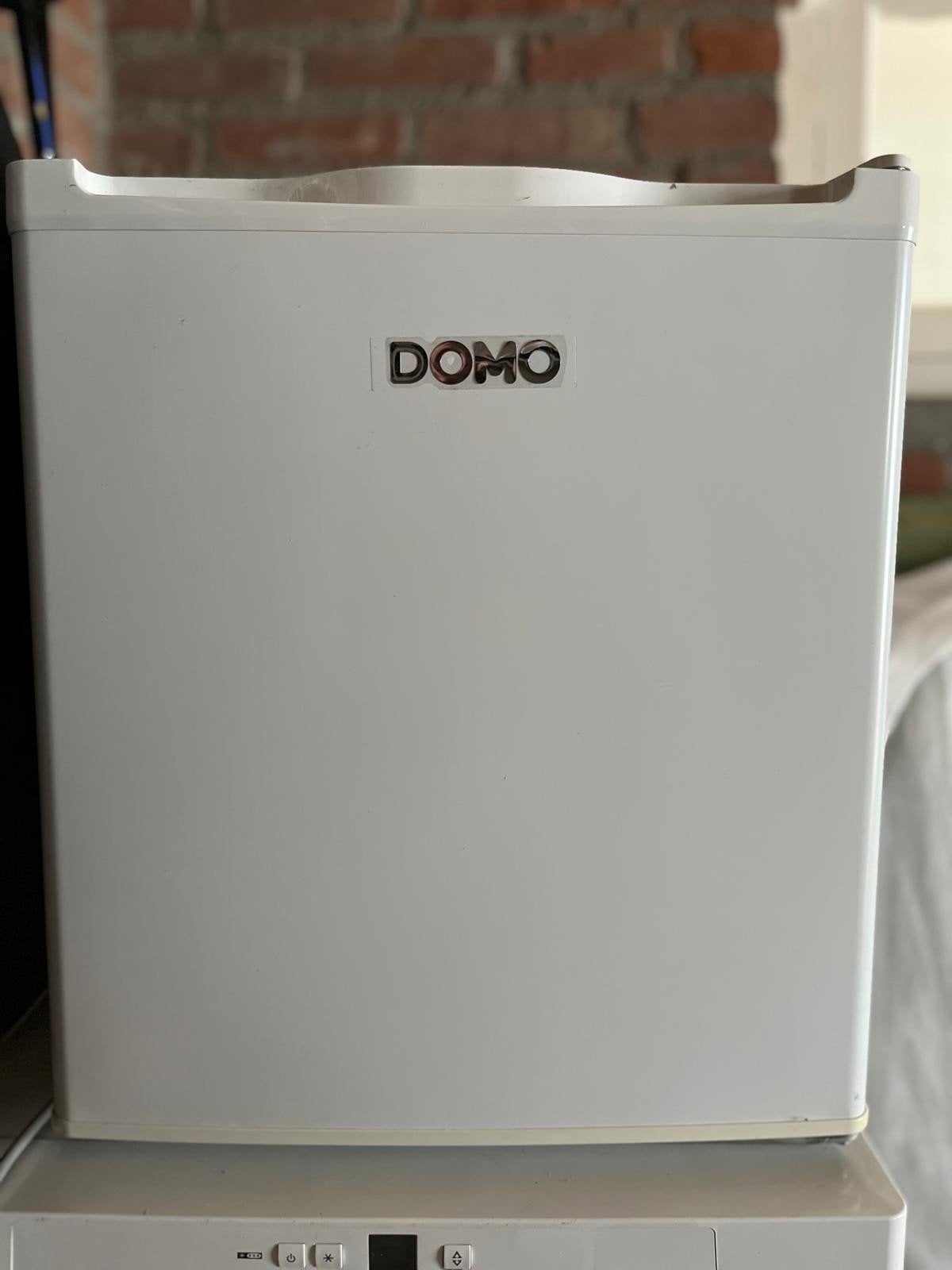 Domo Tafelkoelkastje - In goede staat, Ophalen, Met vriesvak, Minder dan 45 cm, Minder dan 85 cm
