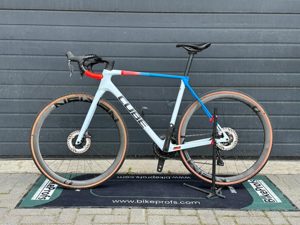 Cube Cross Race C:68X Ultegra DI2 Charles Liégeois Roastery, Fietsen en Brommers, 28 inch, Gebruikt, Carbon, Cube