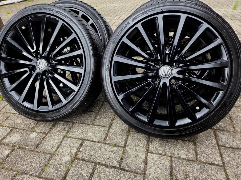 Originele VW UP! Polygon 17 inch R-line velgen zwart, Auto-onderdelen, Banden en Velgen, Ophalen, Banden en Velgen, Nieuw, 17 inch