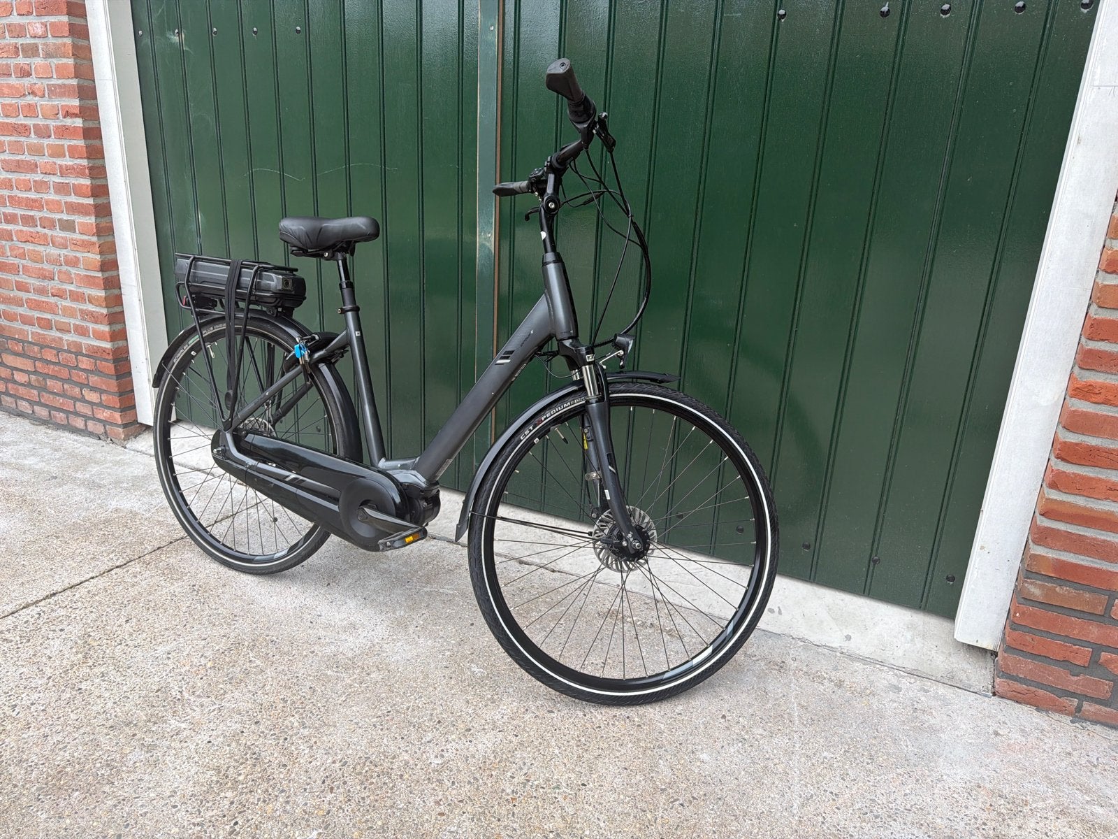 Giant Entour E+ met Yamaha middenmotor en 500 Wh accu, 51 tot 55 cm, Ophalen of Verzenden, 50 km per accu of meer, Giant