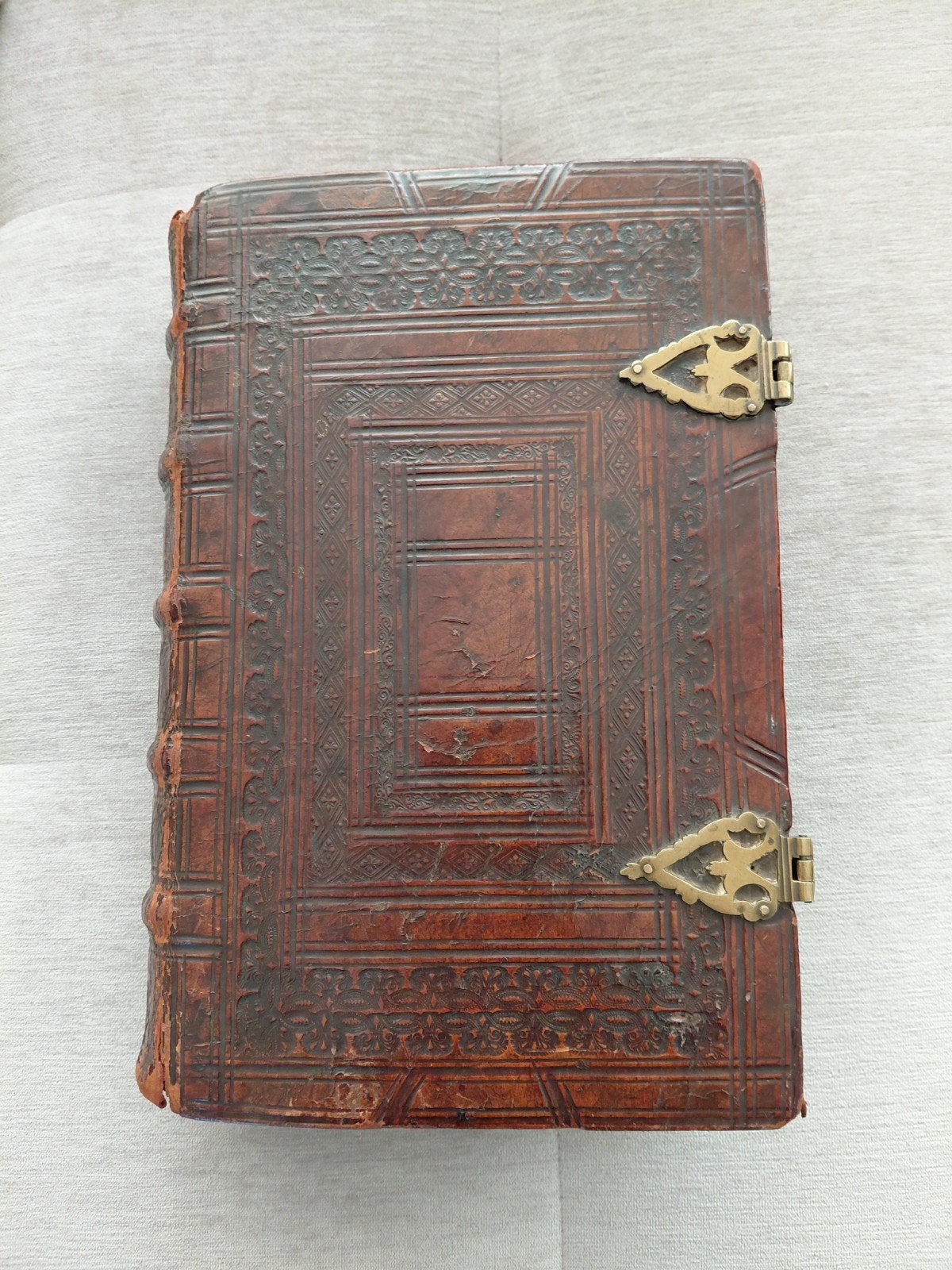 Moerentorf bijbel 1690 Plantijnse Druckerije, Antiek en Kunst, Antiek | Boeken en Bijbels, Ophalen of Verzenden