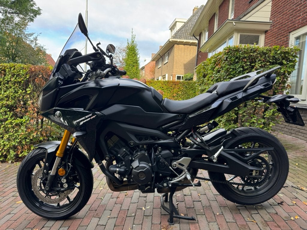 Yamaha Tracer 900 GT - 5.727 km - nieuwstaat - Akrapovic, Traction Control, Motorrijbewijs A, Gebruikt, 3 cilinders