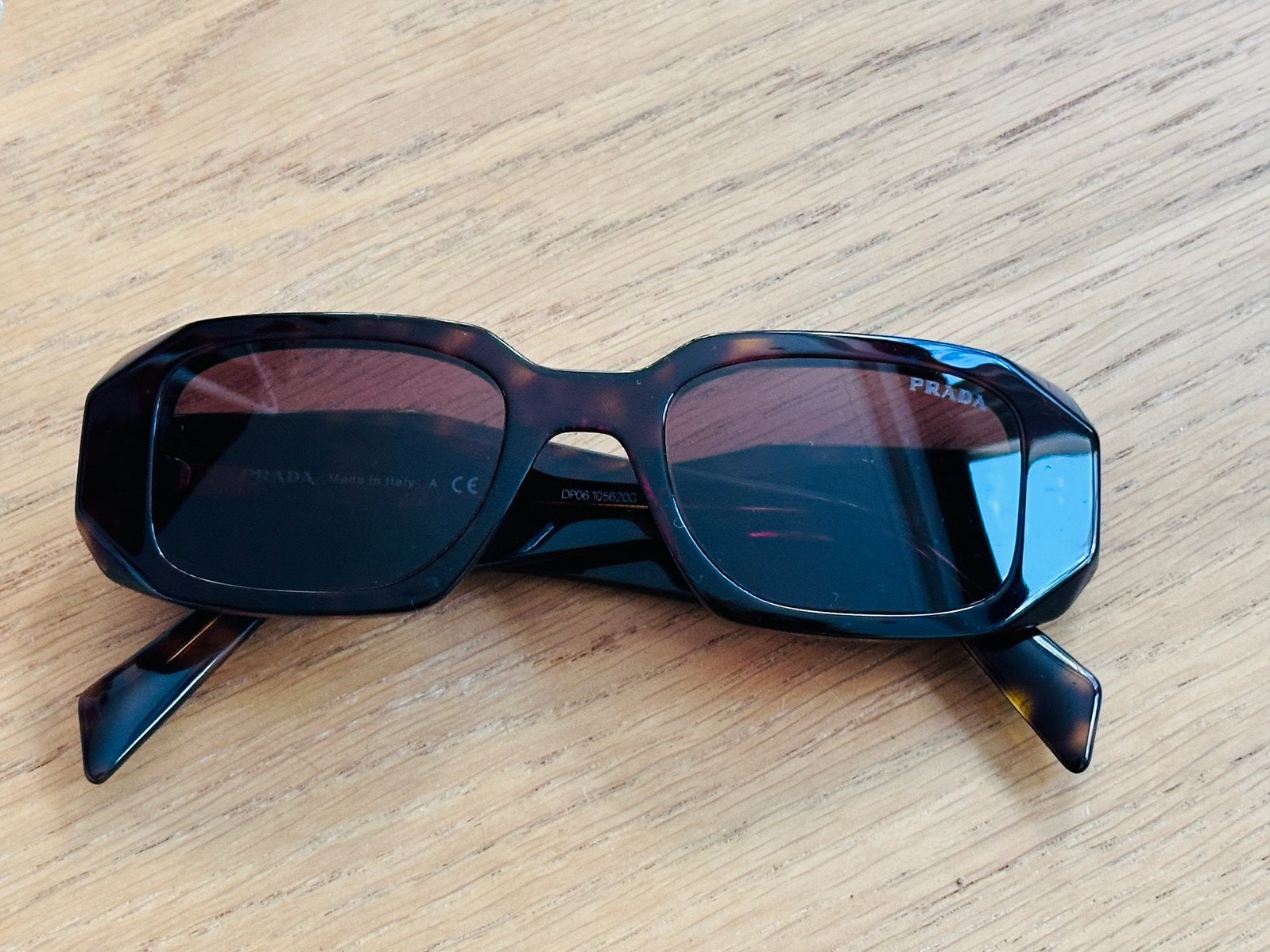 Prada sunglasses, Zonnebril, Ophalen of Verzenden, Zo goed als nieuw, Prada