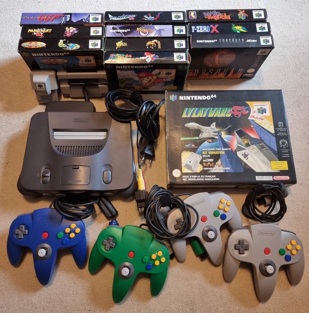 NINTENDO 64, 11 BOXED GAMES, 4 CONTROLLERS, RUMBLE PAK, Ophalen of Verzenden, Gebruikt, Met 3 controllers of meer, Met games