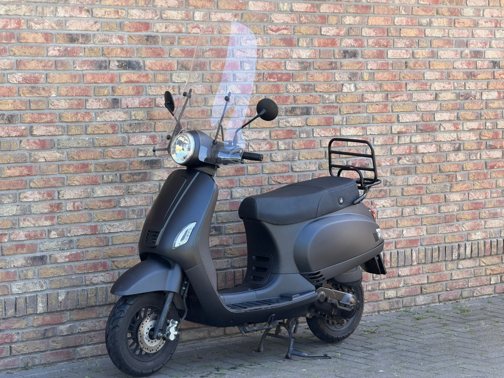 Nette Agm vx50 - geel kenteken, Ophalen, Zo goed als nieuw, Benzine