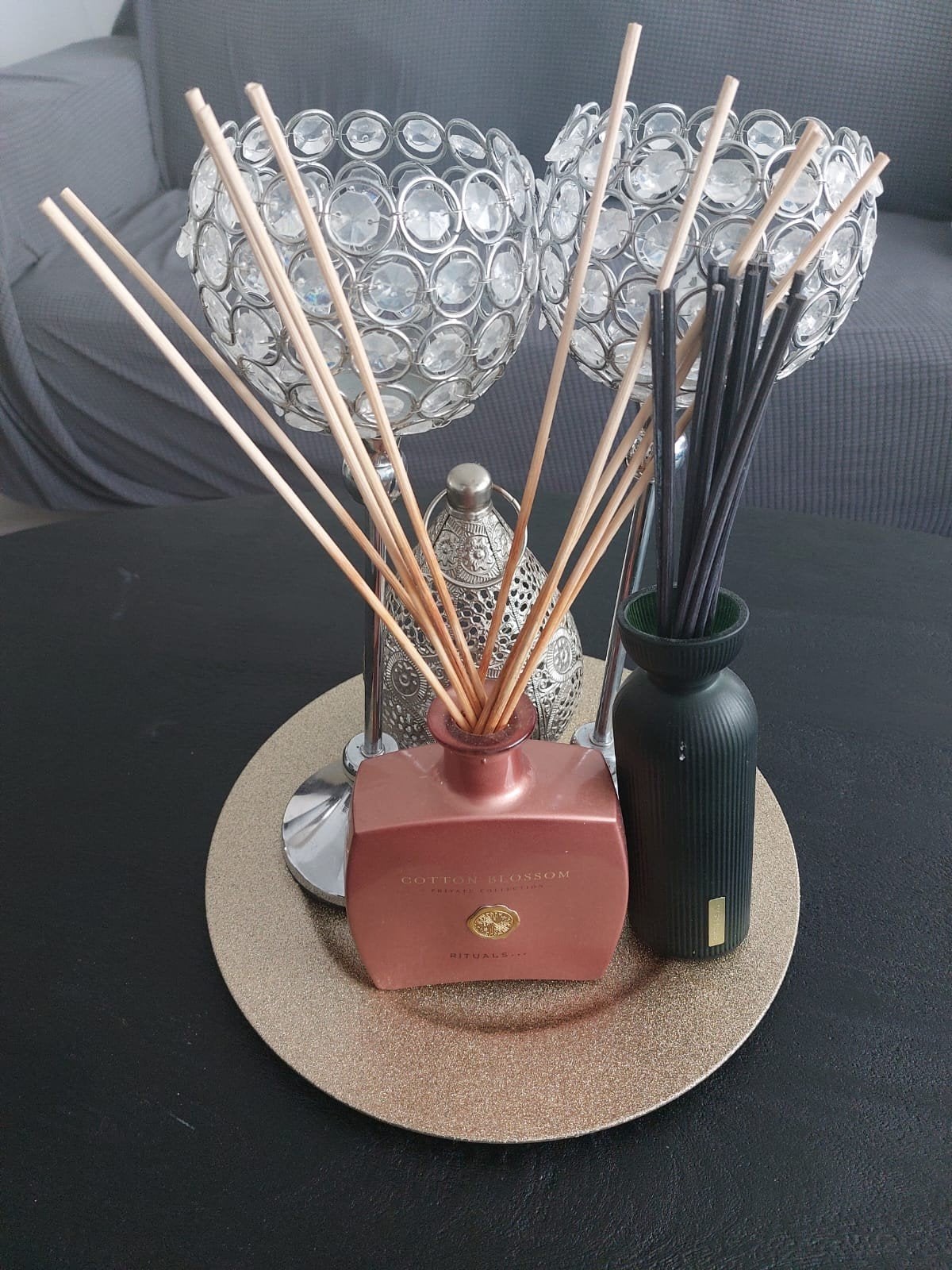 Decoratieset met geurdiffusers en kandelaars, Huis en Inrichting, Ophalen, Gebruikt, Meerkleurig, Metaal
