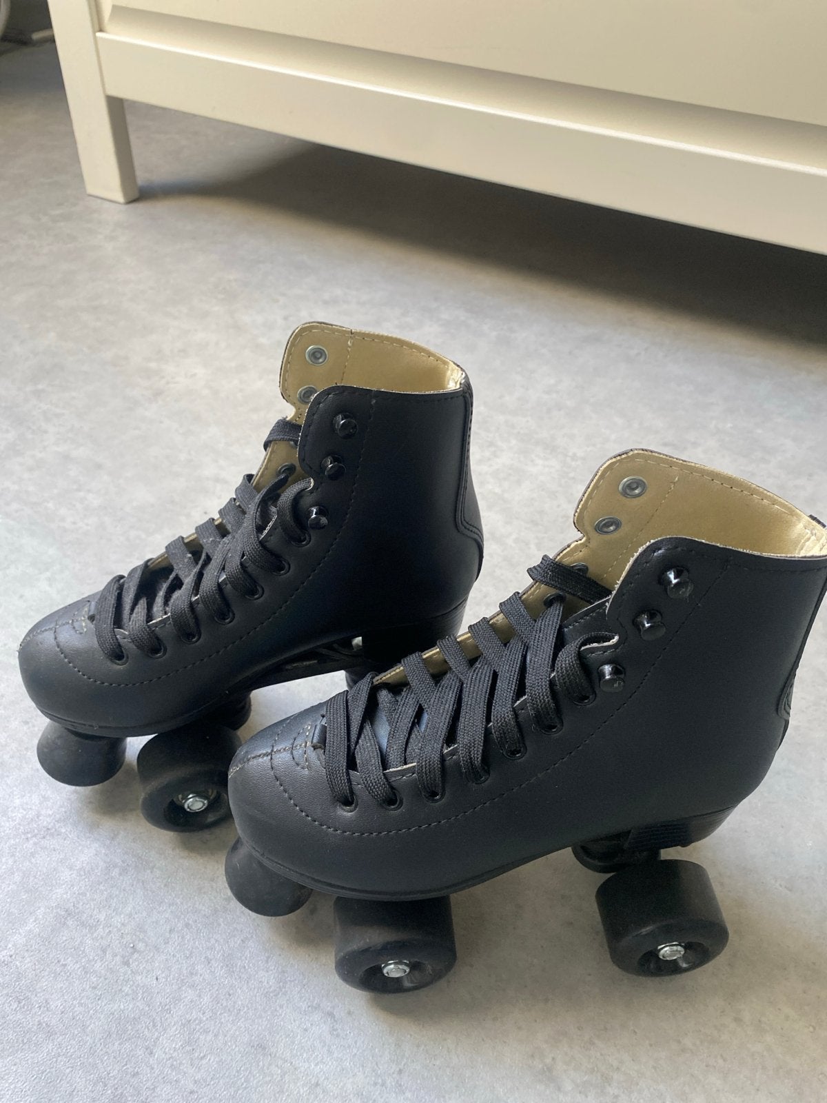 Roces Quad Skates - Maat 33 - Zwart, Kinderen en Baby's, Ophalen of Verzenden, Zo goed als nieuw, Kinderen