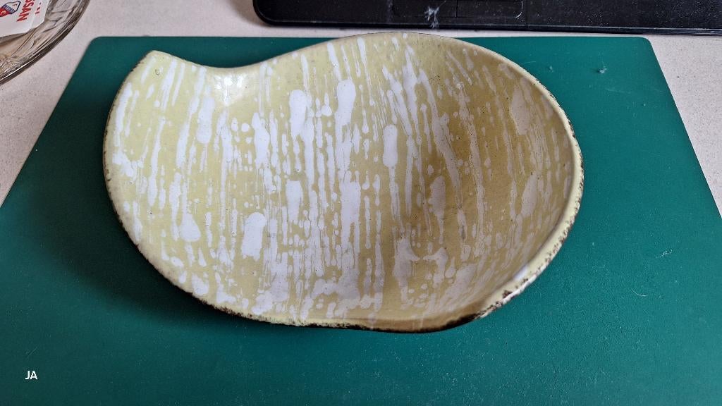 50s fruitschaal keramiek  duits ?, Gebruikt, Porselein of Keramiek, Schaal, Ophalen of Verzenden