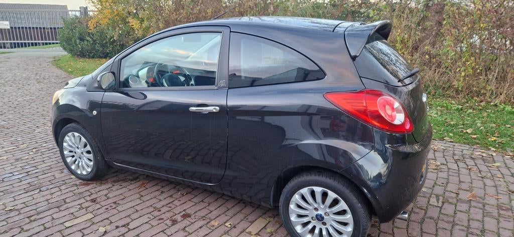 Ford Ka 1.2 Titanium 1e eigenaar Zwart, Voorwielaandrijving, Euro 5, 1242 cc, 4 cilinders