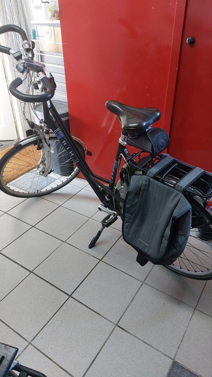 RIH Damesfiets incl fietstassen, Ophalen, Gebruikt, 56 cm of meer, RIH