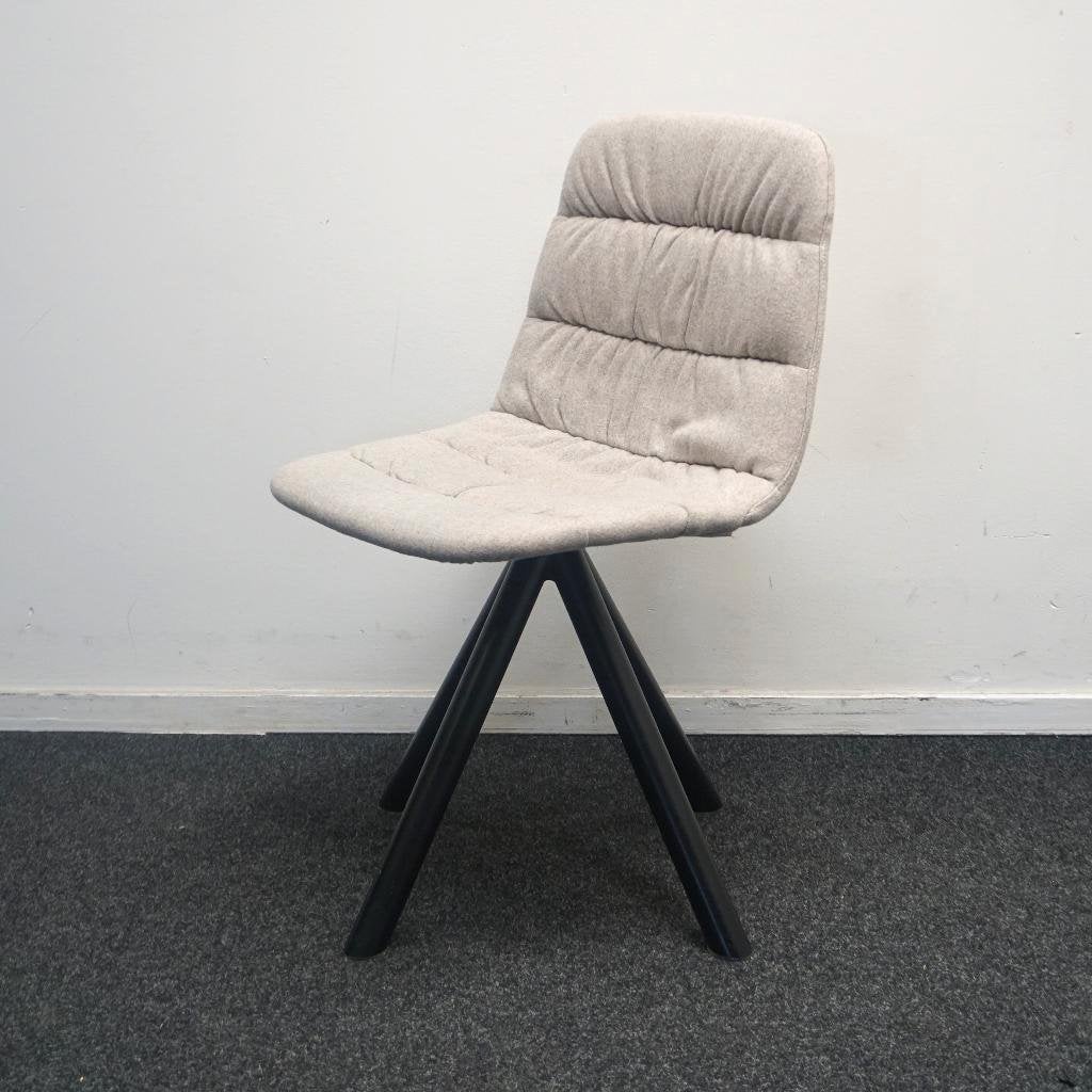 Viccarbe Maarten Soft Upholstery Design Stoelen | Beige, Gebruikt, Overige kleuren, -, -