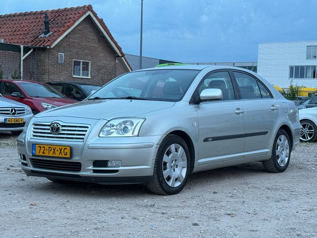 Toyota Avensis 2.0 VVTi Linea Sol/ ZEER NETJES, Auto's, Toyota, Voorwielaandrijving, 1998 cc, 4 cilinders, Origineel Nederlands
