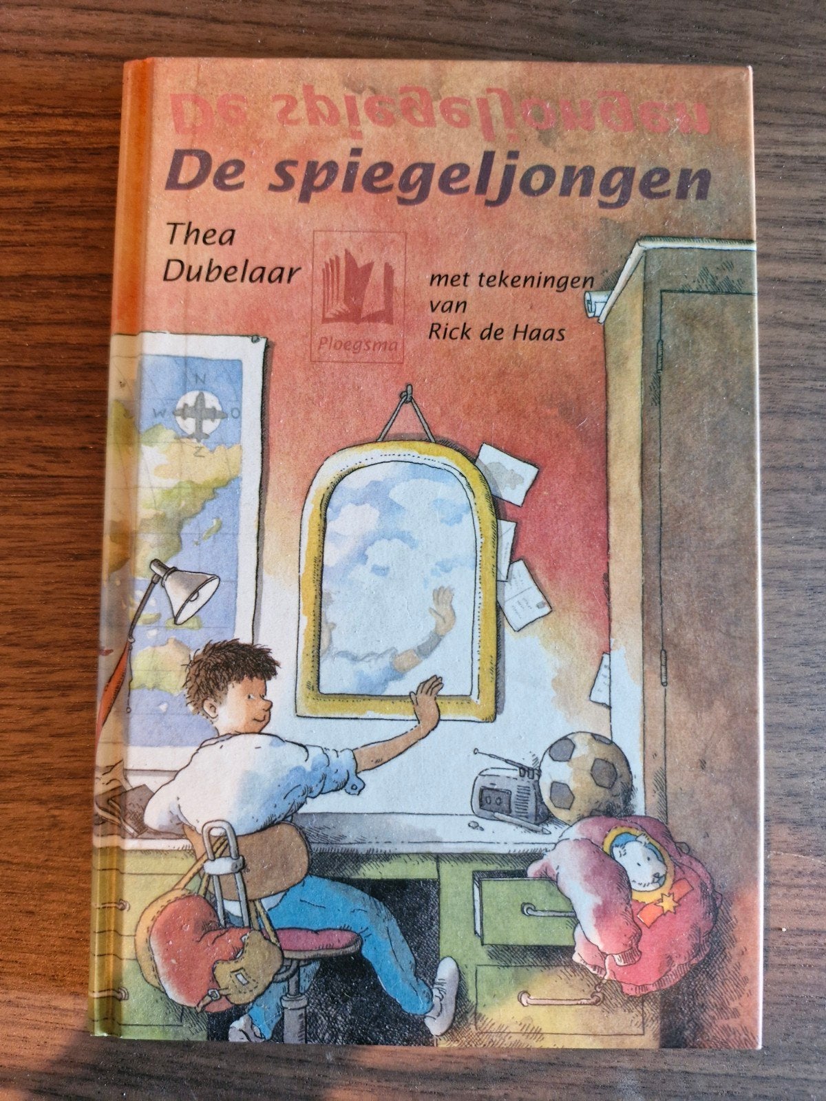 De Spiegeljongen - Thea Dubelaar (Kinderboek), Ophalen of Verzenden, Zo goed als nieuw, Thea Dubelaar, Fictie algemeen