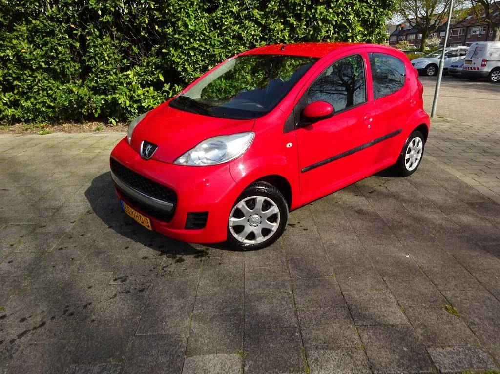 Peugeot 107 1.0-12V XS MET APK, Voorwielaandrijving, Gebruikt, 4 stoelen, 68 pk