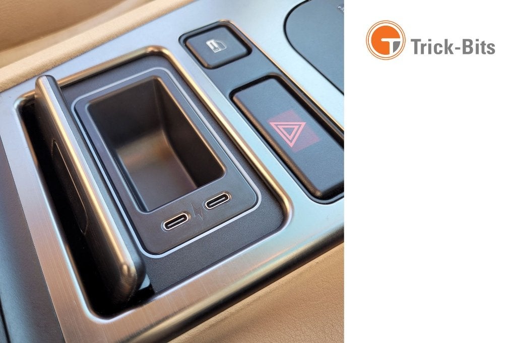 BMW E39 USB oplader in asbak middenconsole, Hoedemakersstraat 16-44, 3334 KK Zwijndrecht, M Classics, Nieuw, Ophalen of Verzenden
