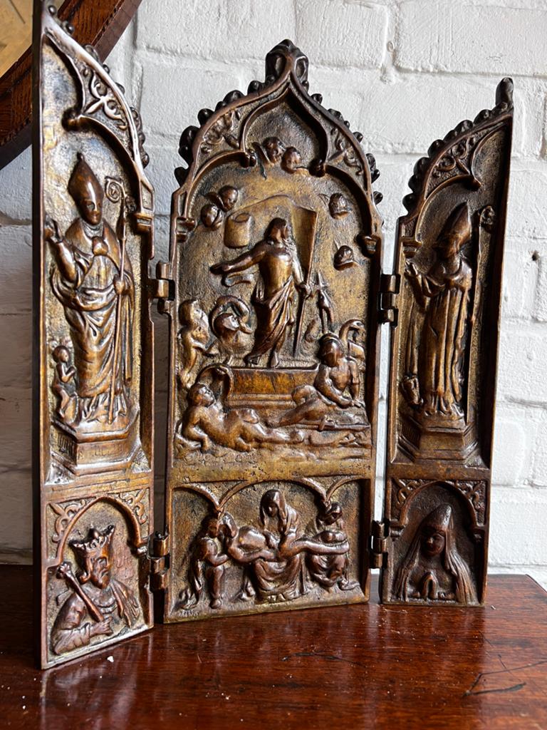 Antiek bronzen drieluik met religieuze voorstelling, Ophalen of Verzenden