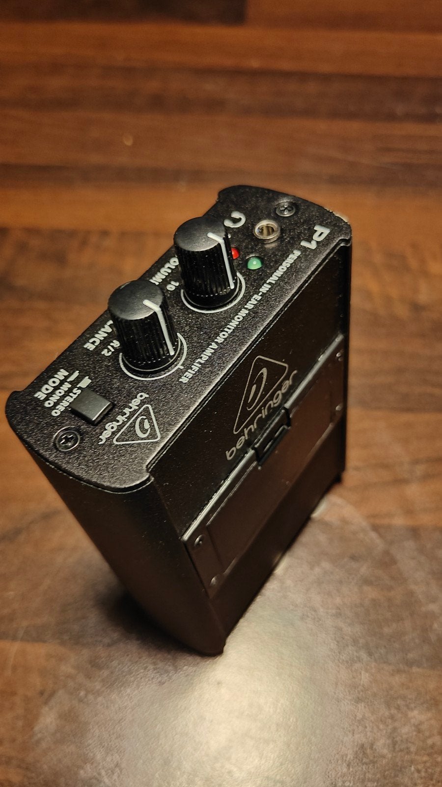 Behringer P1 Personal In-Ear Monitor Versterker, Ophalen of Verzenden, Zo goed als nieuw