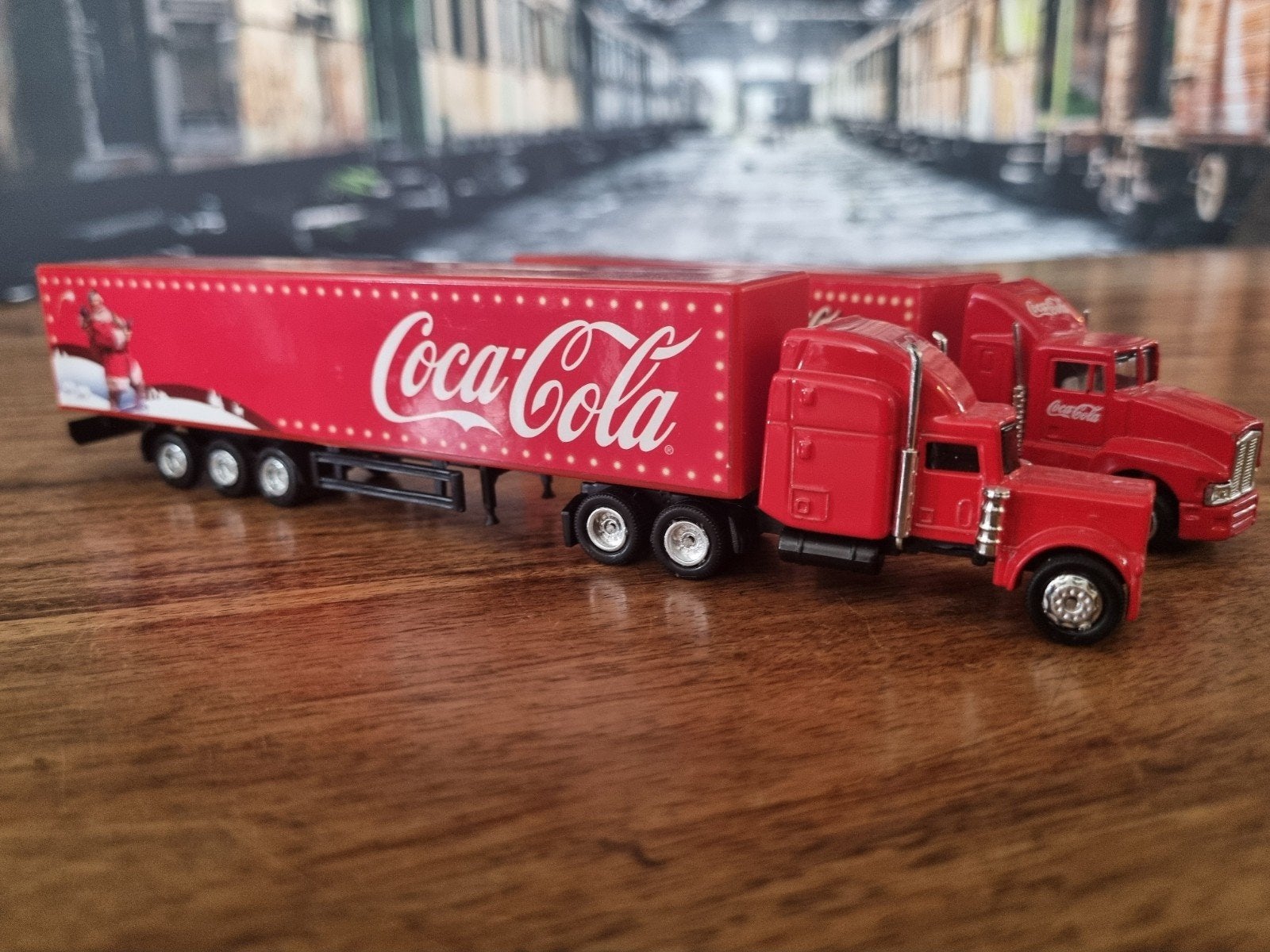 Coca-Cola Vrachtwagens Modelauto's (2 stuks), Ophalen of Verzenden, Zo goed als nieuw