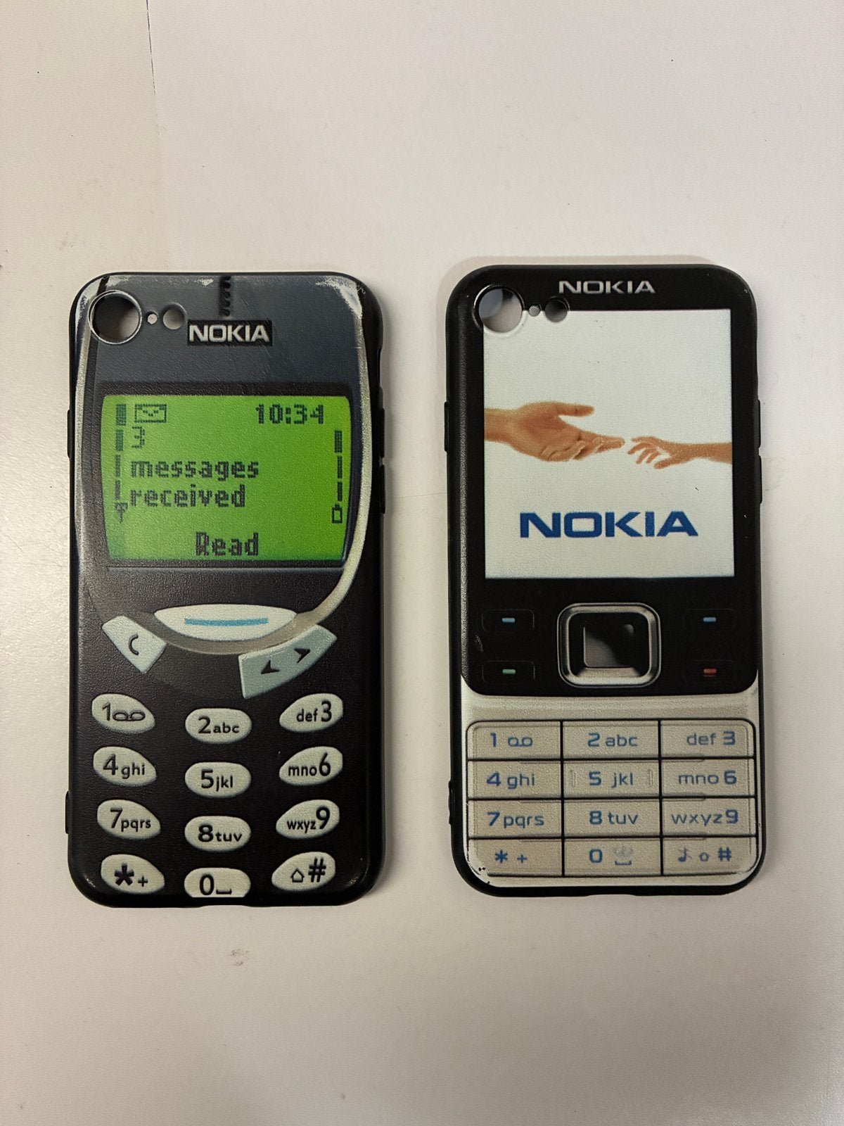 iPhone 2022 SE hoesje (2 stuks), Gebruikt, Overige merken, IPhone SE (2022), Kunststof