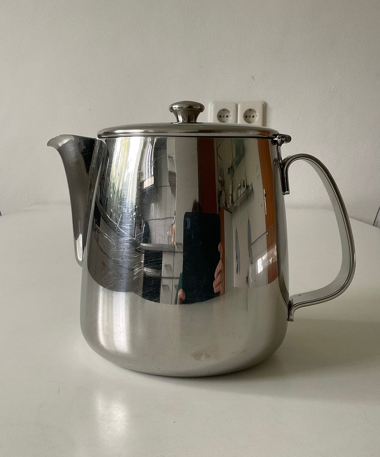 Vintage theekan Alfra Alessi 2 liter RVS; hoogte 17 cm; €50, Ophalen of Verzenden, Zo goed als nieuw