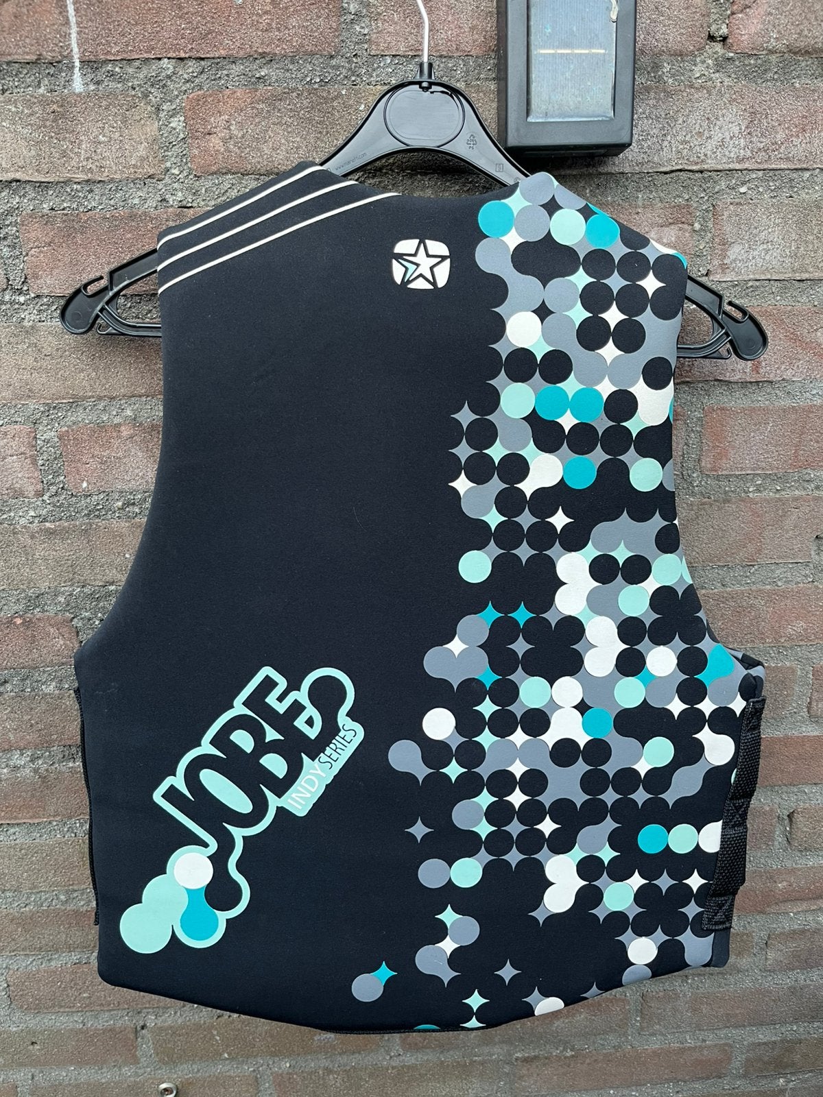 Zwemvest Jobe Indy maat L ( nieuwstaat), Watersport en Boten, Watersportkleding, Ophalen, Zo goed als nieuw, Dame of Heer, Reddingsvest of Zwemvest