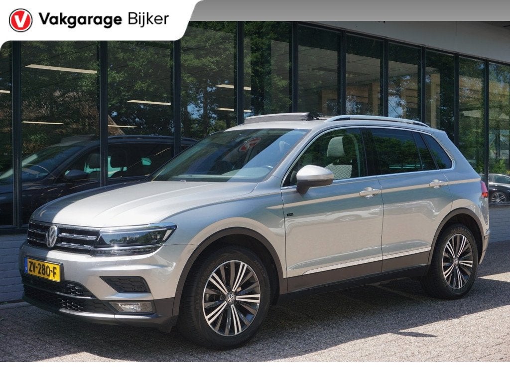 Volkswagen Tiguan 1.5 TSI ACT Join Schuifkanteldak/Trekhaak!, Auto's, Volkswagen, Automatische klimaatregeling, Euro 6, 150 pk