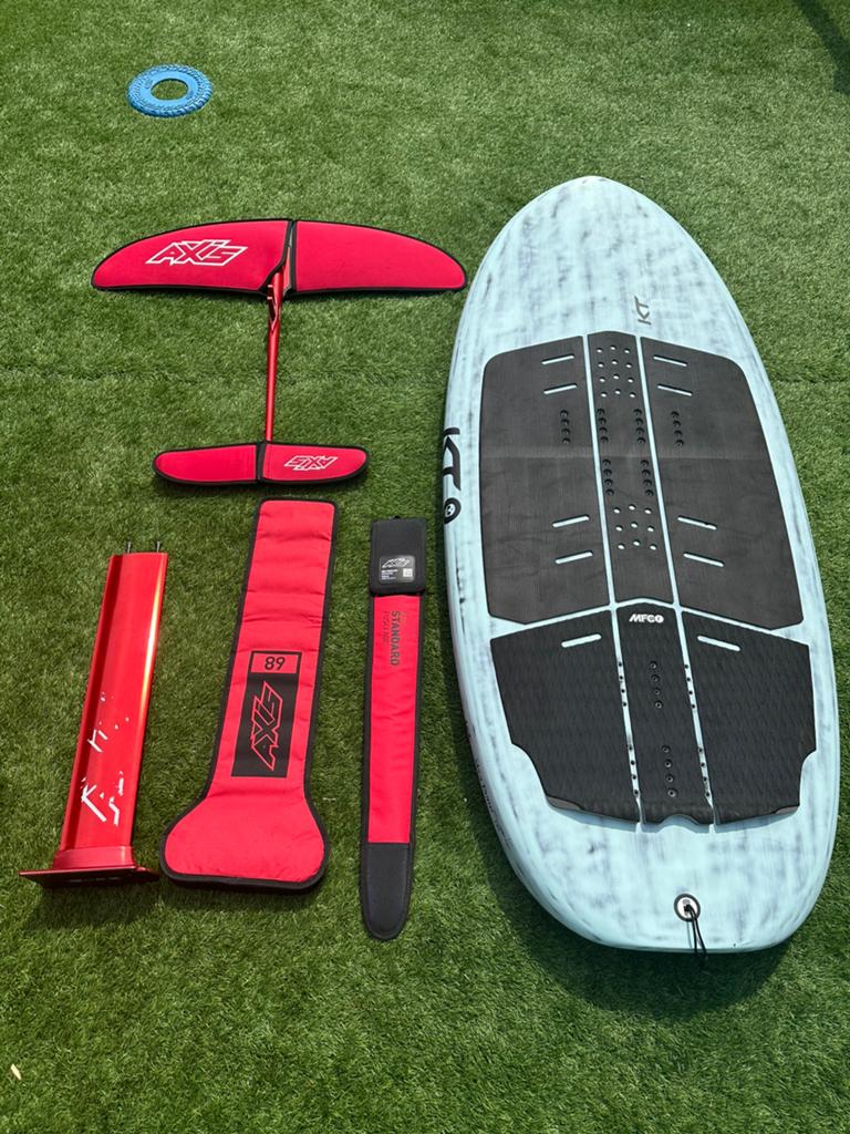 Wingfoil set beginners KT drifter 130L en Axis SES 940, Watersport en Boten, Wingsurfen, Gebruikt, Wingsurfset, Ophalen