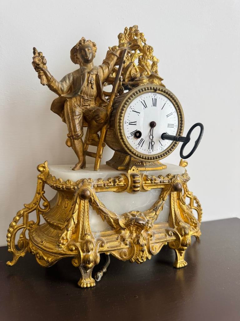 Antieke Franse bronzen klok met marmeren voet, Huis en Inrichting, Woonaccessoires | Klokken, Zo goed als nieuw, Wandklok, Ophalen of Verzenden