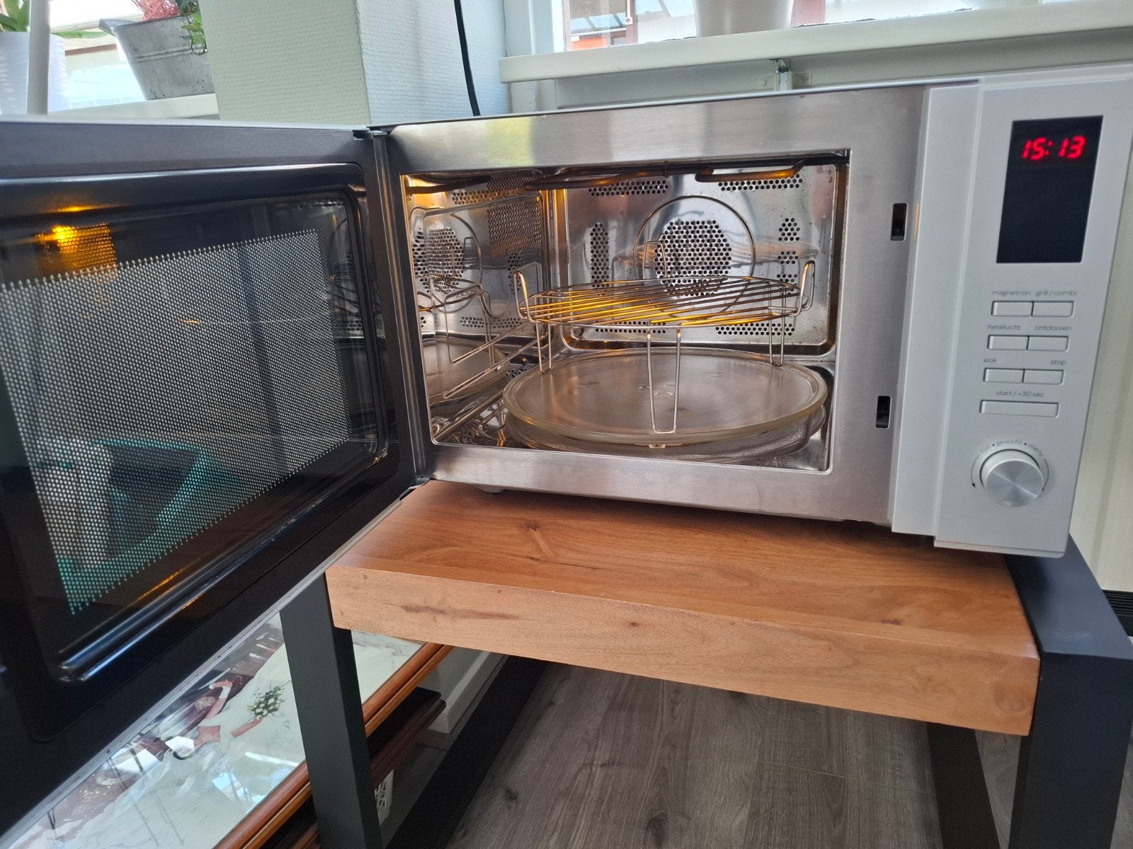 Inventum combimagnetron - Zo goed als nieuw, Witgoed en Apparatuur, Ophalen, Combimagnetron, Zo goed als nieuw, Draaiplateau