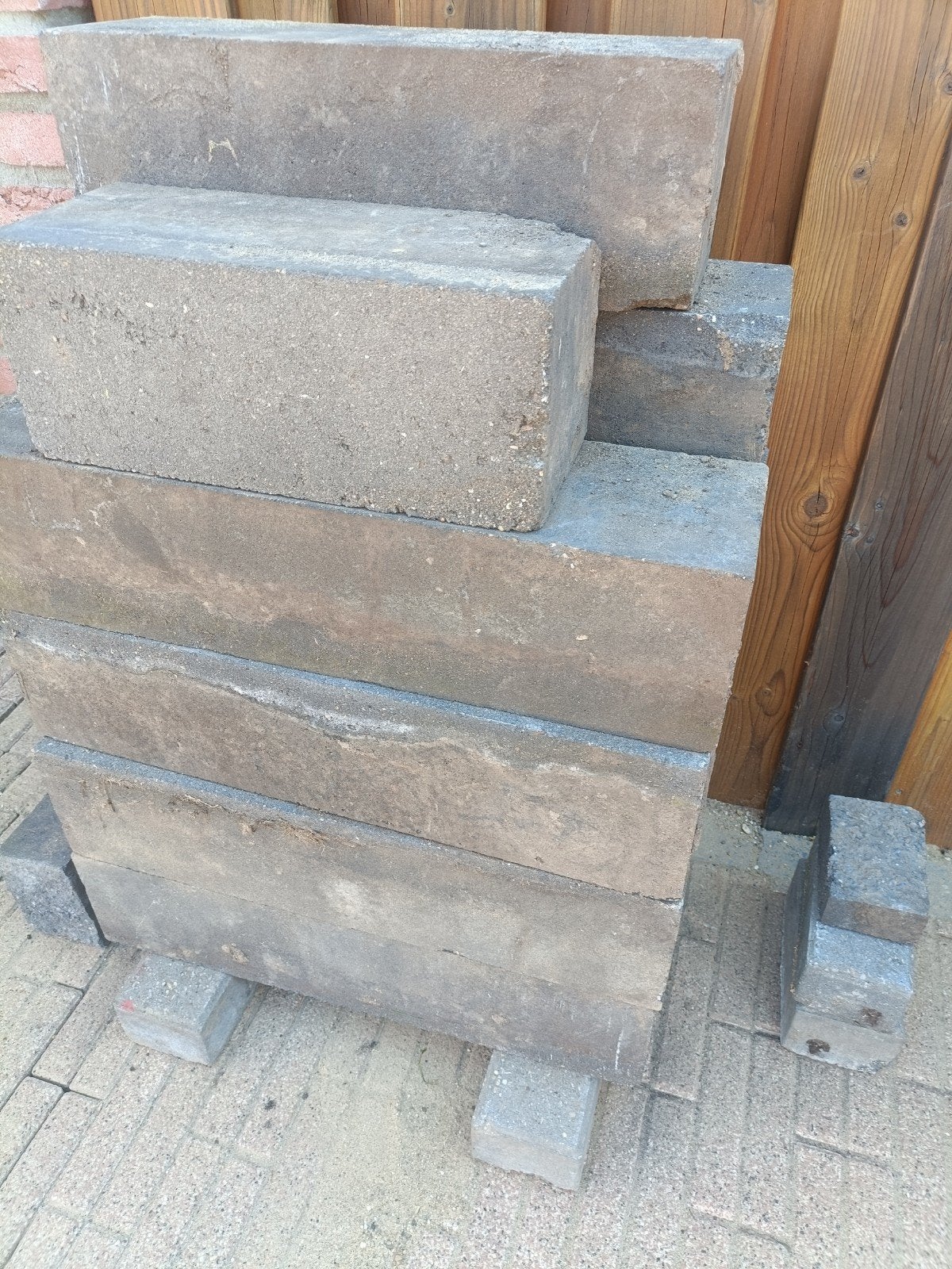 Gebruikte betonnen stapelblokken/muurblokken, Tuin en Terras, Ophalen, Overige materialen, Gebruikt, Overige typen