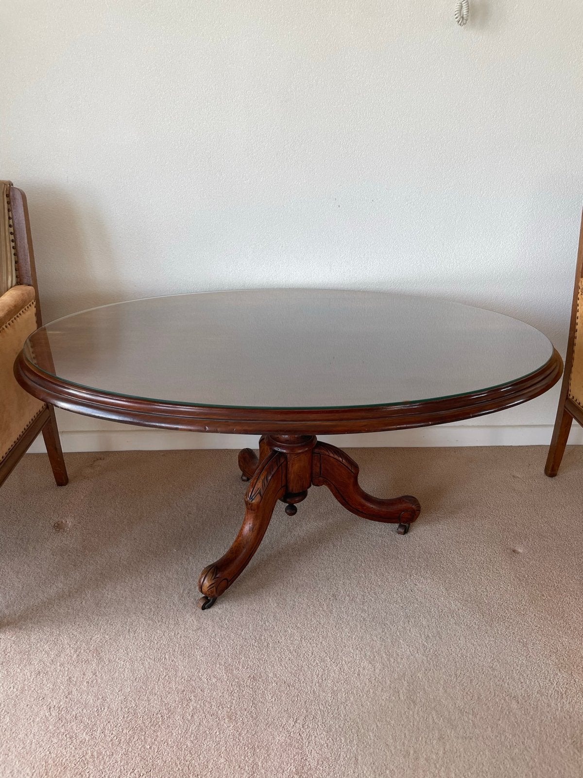 Antieke salontafel met glazen blad, Ophalen