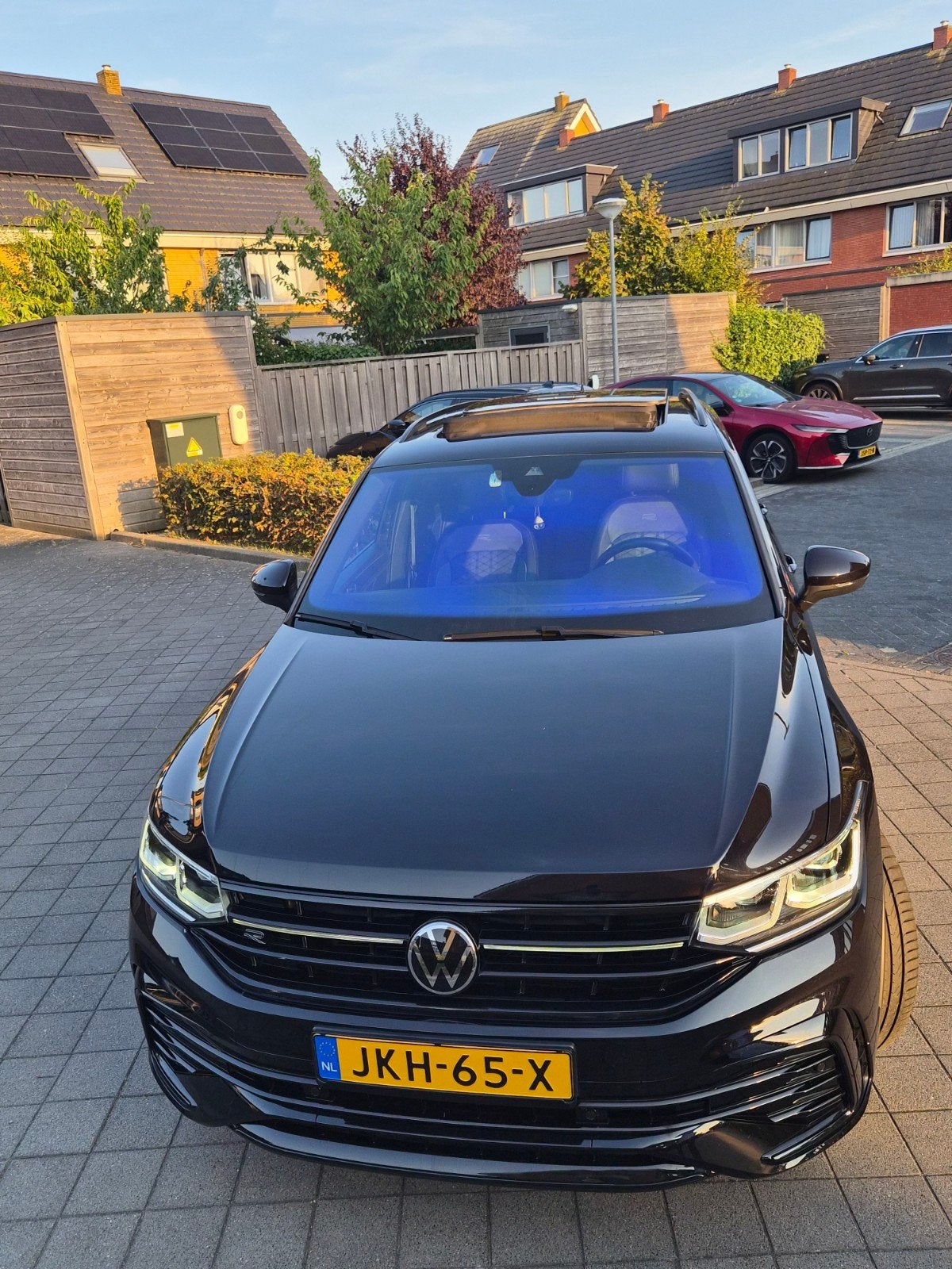 Volkswagen Tiguan 1.5 TSI 150pk DSG 2022 Zwart, Auto's, Volkswagen, 4 cilinders, 1436 kg, 14 km/l, Bedrijf