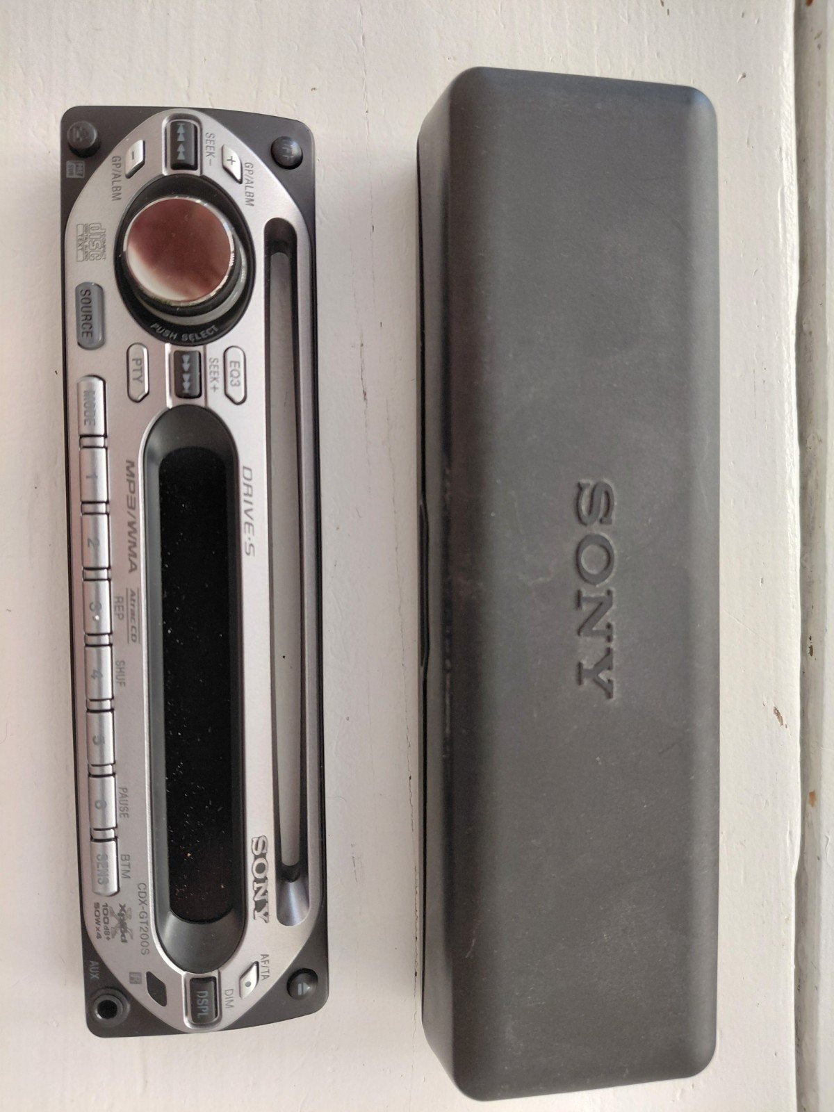 Los Frontje Sony CDX-GT200S Autoradio + Opbergdoosje, Ophalen of Verzenden