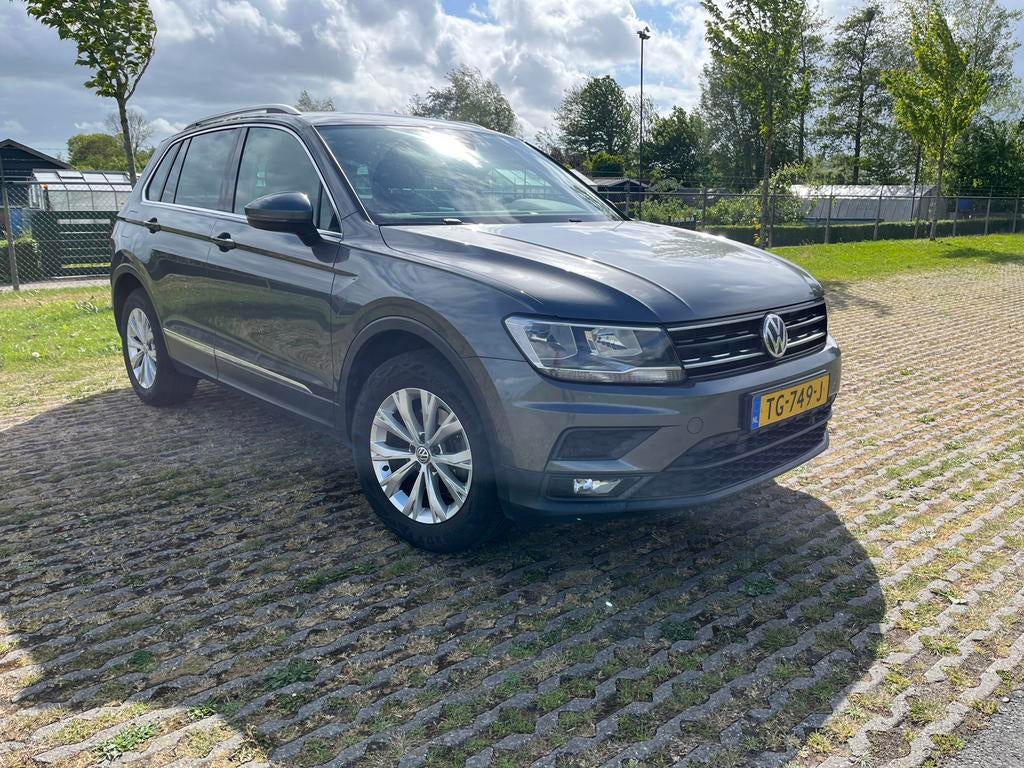 Volkswagen Tiguan 1.4 TSI 150pk 4Motion DSG 2018 Grijs, Automaat, Euro 6, 4 cilinders, Dealer onderhouden