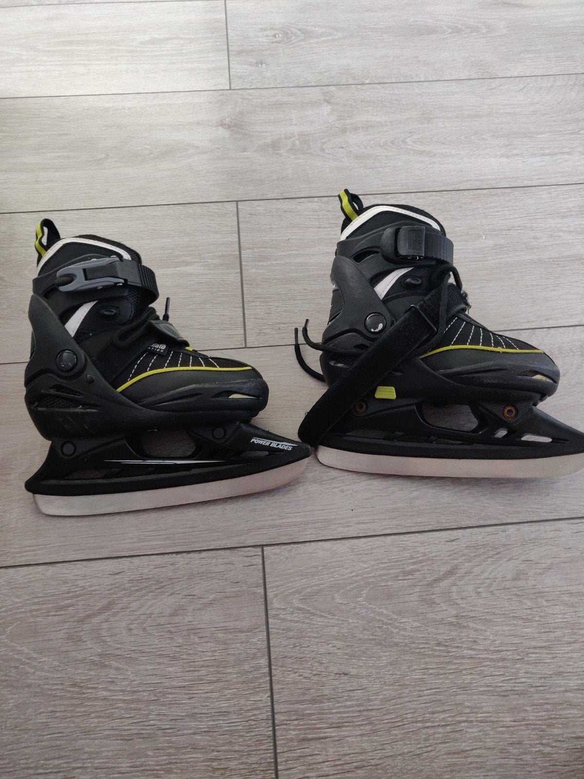 Verstelbare schaatsen voor kinderen, maat 28-32, Sport en Fitness, Ophalen of Verzenden, Gebruikt, Kunstschaatsen, Overige merken