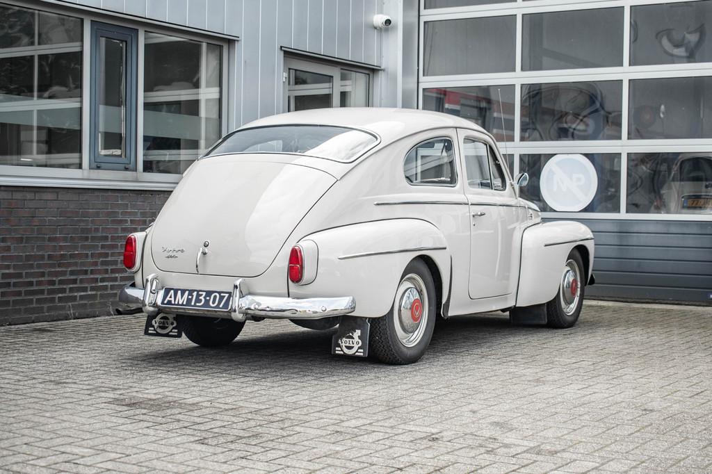 Volvo P 54403 A | Kattenrug | extreem net exemplaar, Auto's, Oldtimers, Overige carrosserieën, Beige, Bedrijf, Handgeschakeld