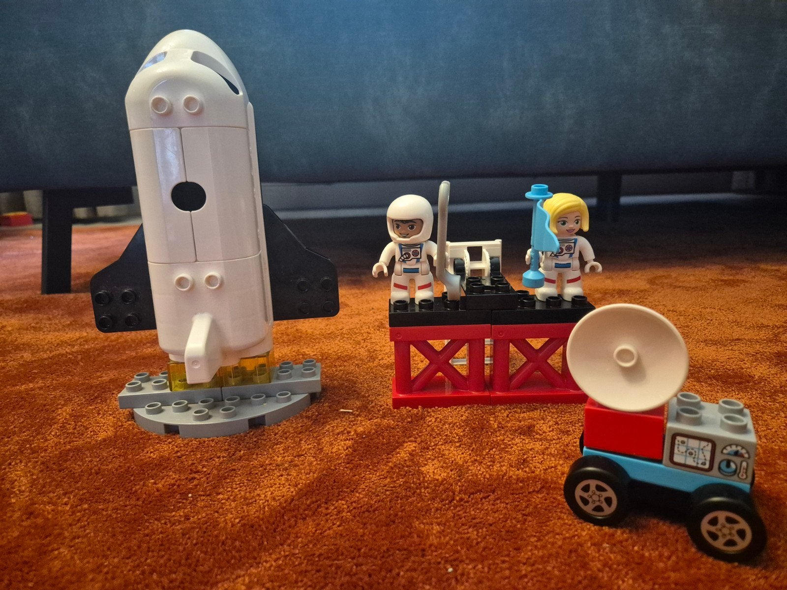 LEGO Duplo Ruimte Shuttle met Astronauten, Ophalen, Zo goed als nieuw