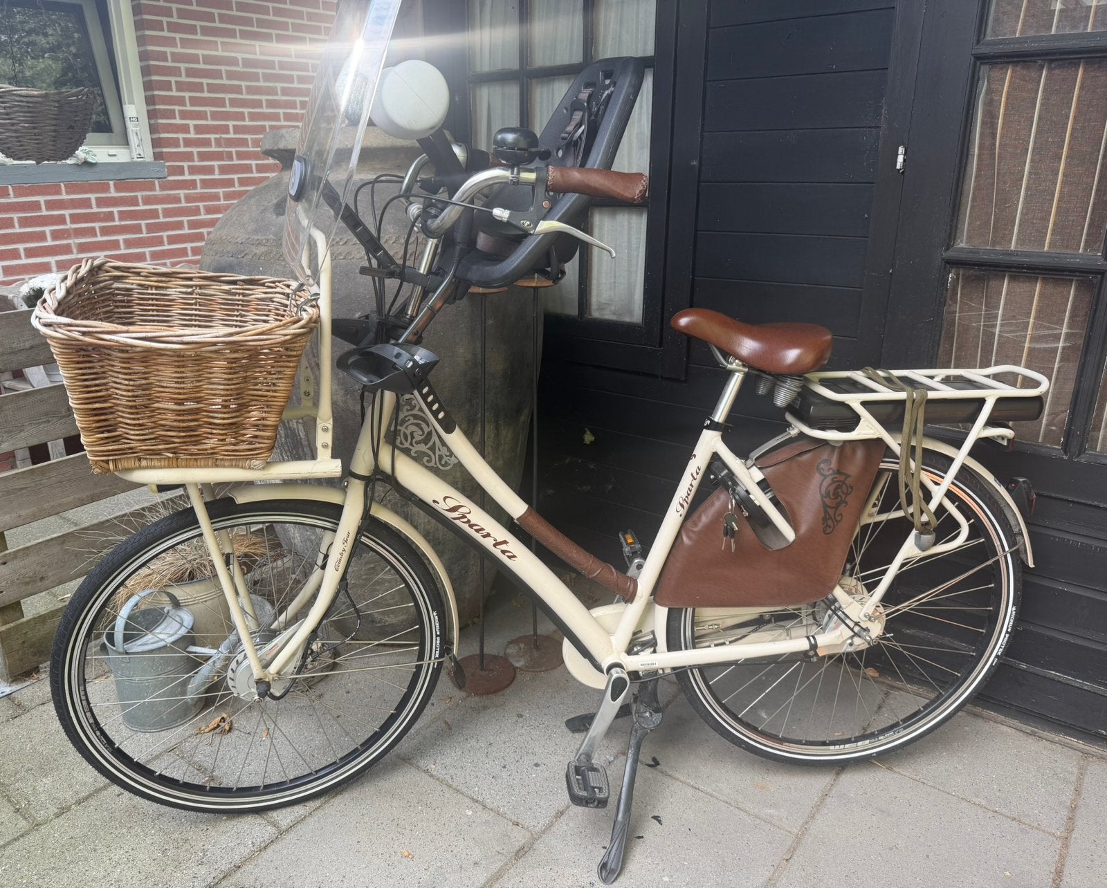 Elektrische sparta country damesfiets, Ophalen, Minder dan 30 km per accu, Sparta, Gebruikt