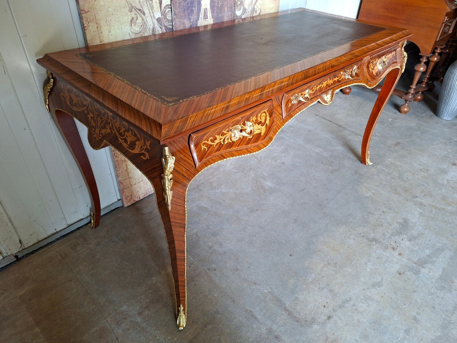 Klassieke Italiaans schrijftafel, bureau, desk met lederen, Antiek en Kunst, Ophalen of Verzenden
