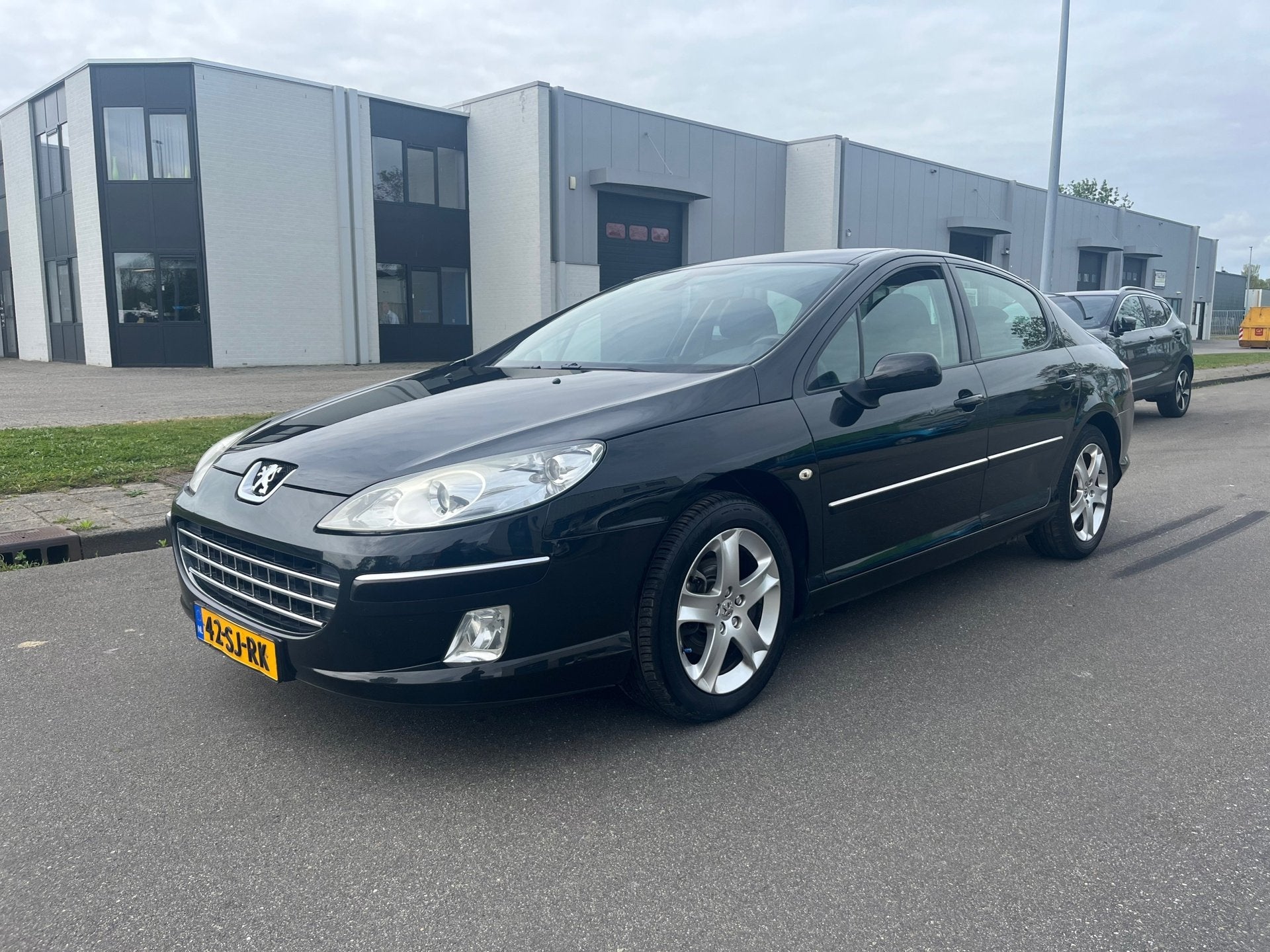 Peugeot 407 2.0-16V XS Trekhaak Airco zeer nette staat, Voorwielaandrijving, 745 kg, Stof, Zwart