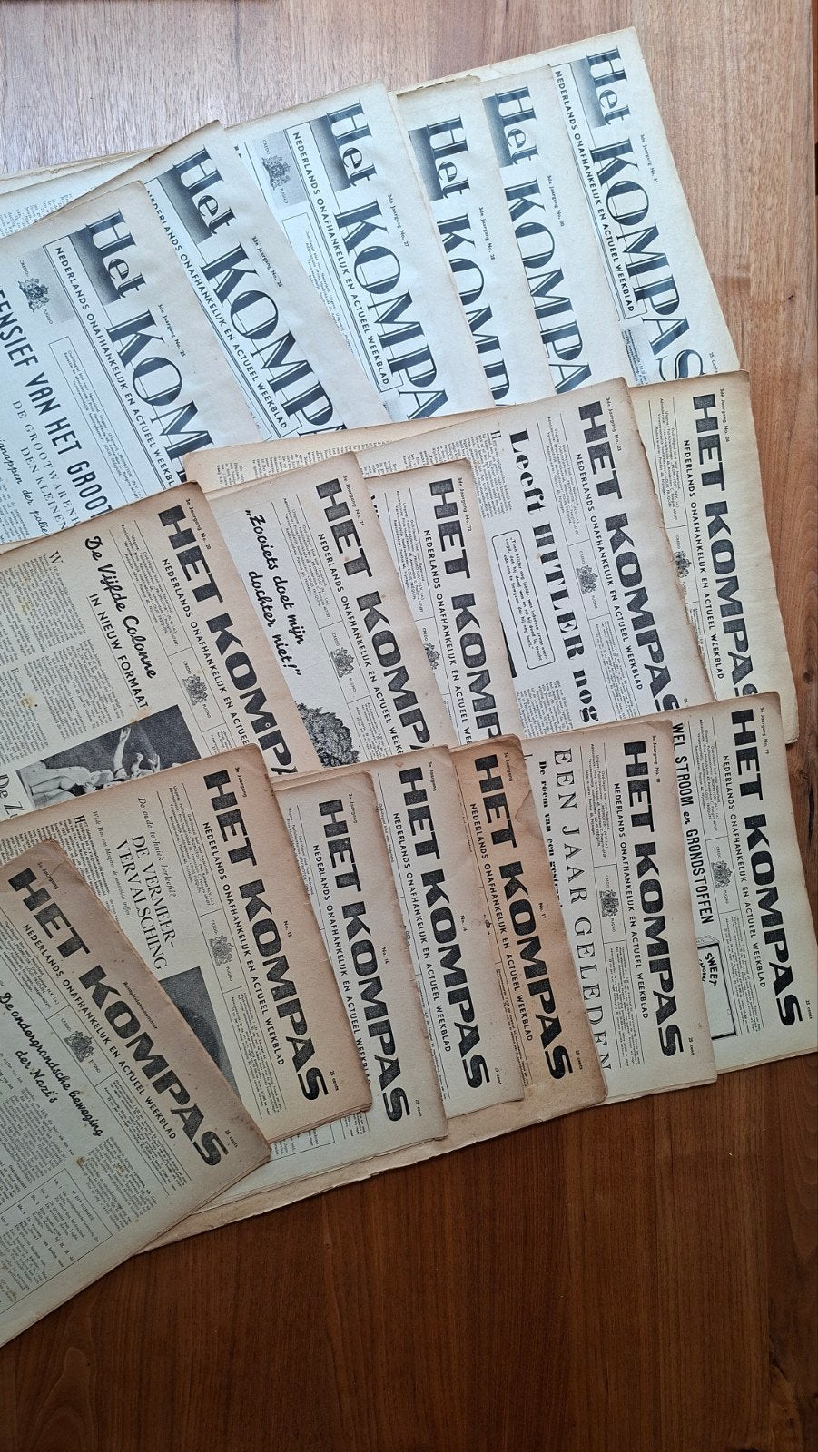 Het Kompas - oud- verzetsblad 19 stuks 1945, Boeken, Tijdschriften en Kranten, Ophalen of Verzenden, Gelezen, Krant