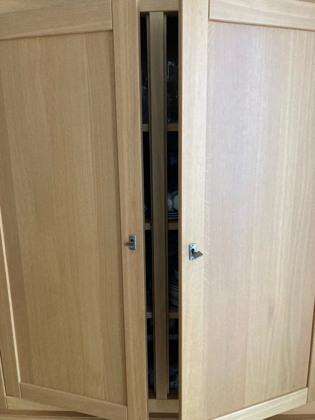 Licht eikenhouten woonkamer kast met 4 laden en 3 schappen, Huis en Inrichting, Kasten | Wandmeubels, Ophalen, Zo goed als nieuw