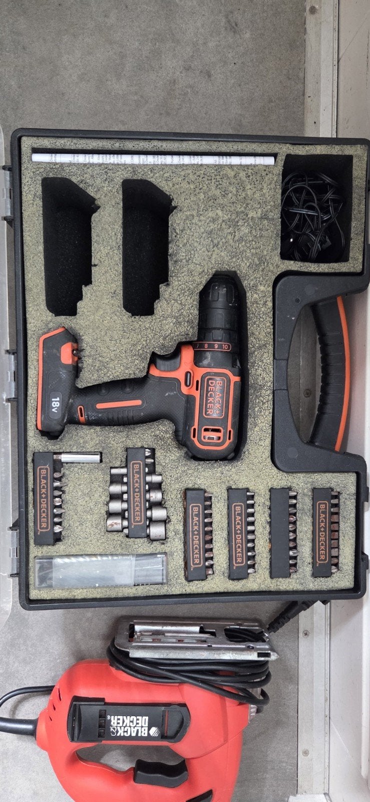 Black+Decker 18V complete gereedschapset – 3 accu’s + access, Ophalen of Verzenden, Gebruikt, Boor- en Schroefmachine