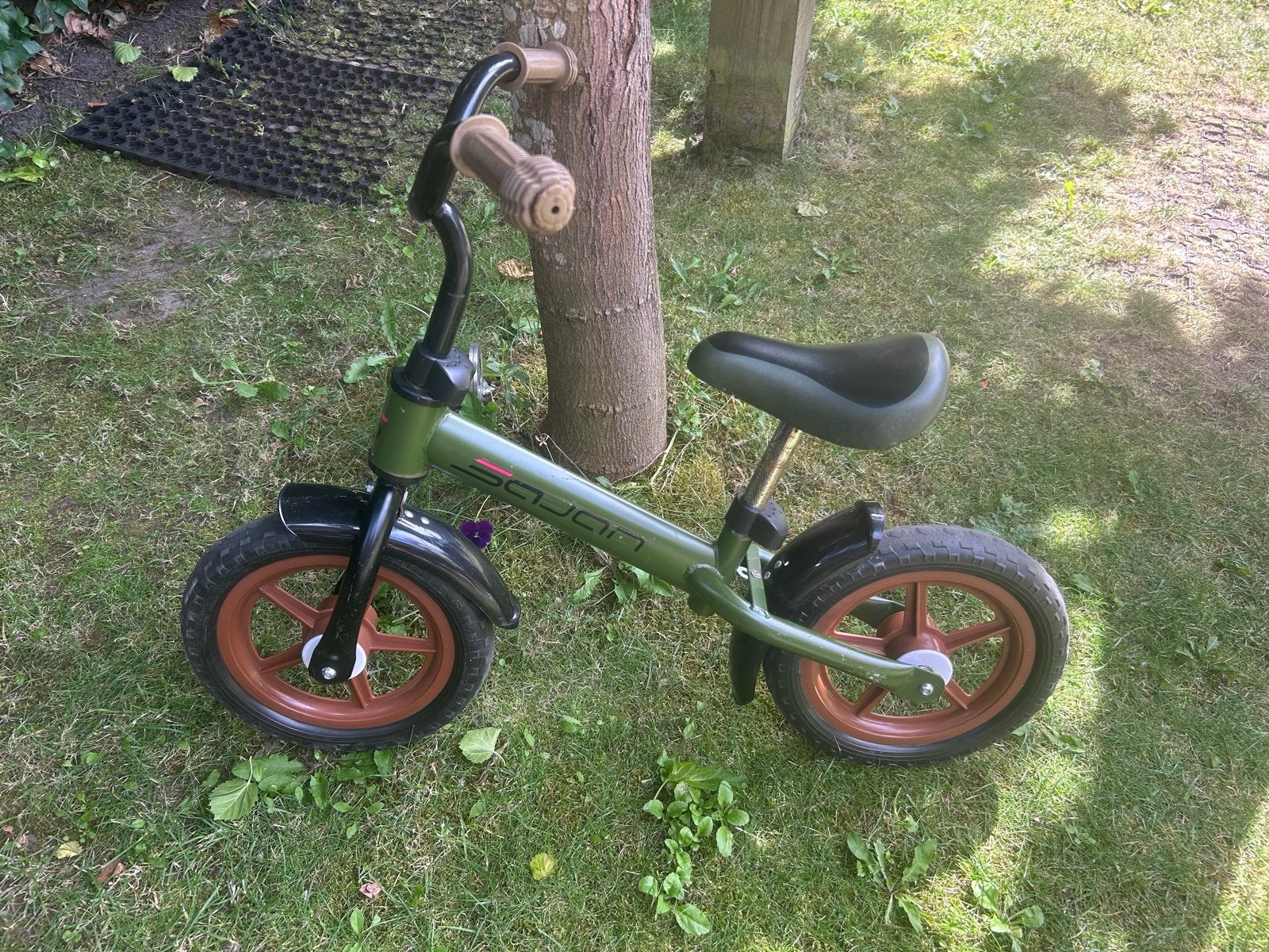 Groene/zwarte loopfiets, Ophalen, Gebruikt, Loopfiets