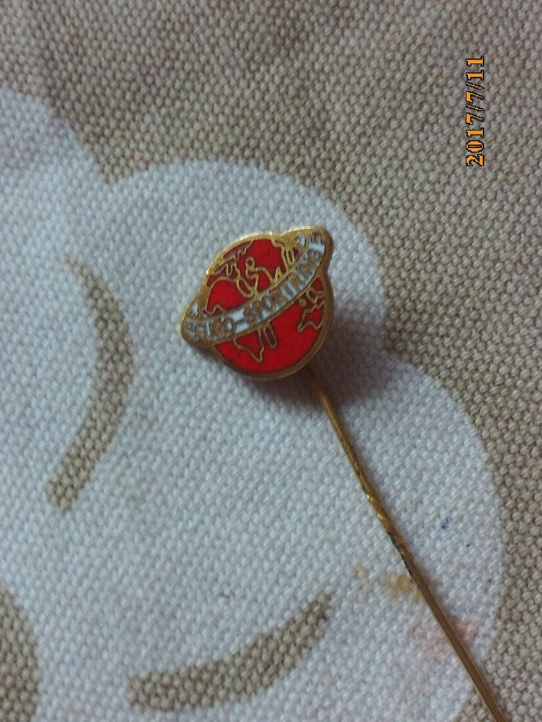 speld EURO SPORTRING emaile vintage oud goudkleurig metaal, Ophalen of Verzenden, Zo goed als nieuw, Sport, Speldje of Pin