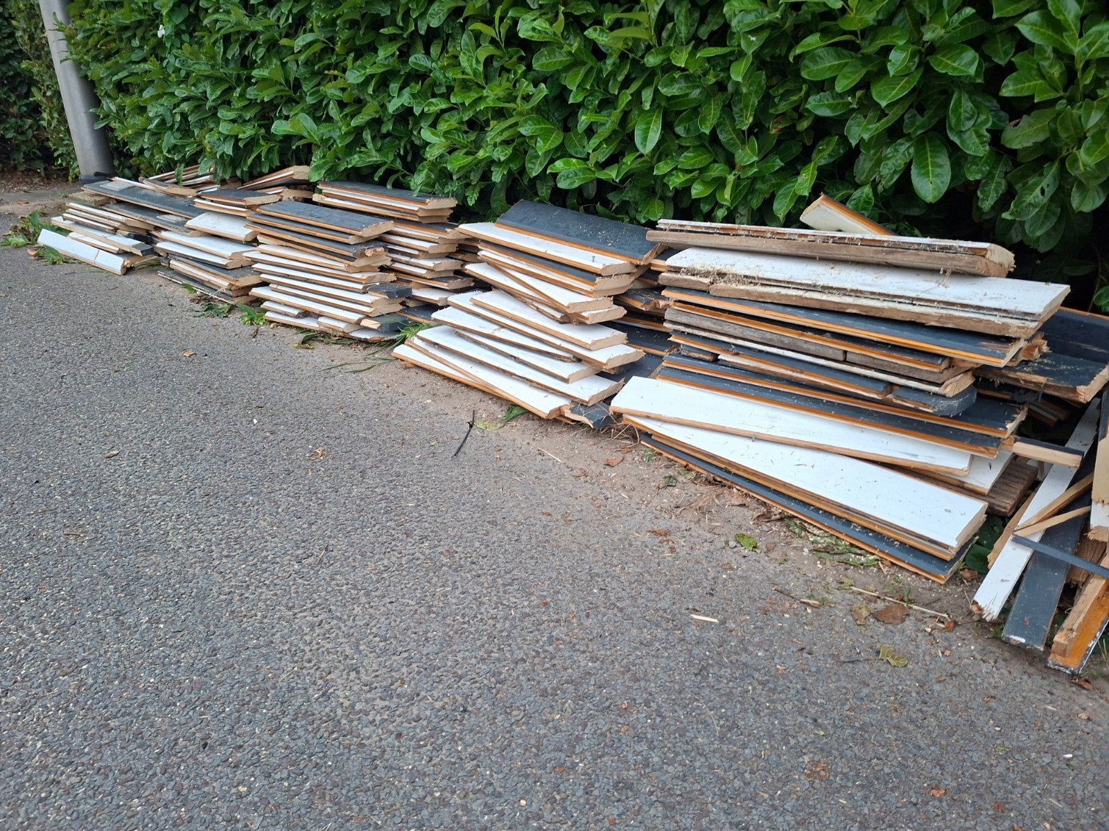 GRATIS veel hout ( al gezaagd), Ophalen