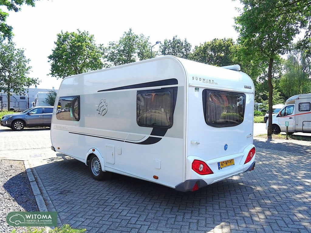 Knaus Sudwind Silver Selection 460 EU SALE mooi compleet, Caravans en Kamperen, Caravans, Standaardzit, Bedrijf, 4 tot 5 meter
